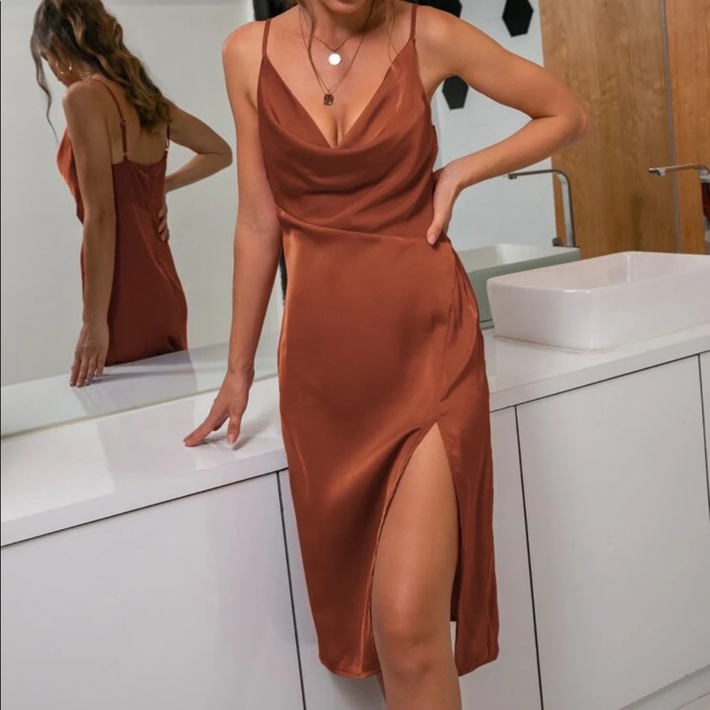 Cami cowl neck satin silky midi dress slit red - Picture 10 of 11